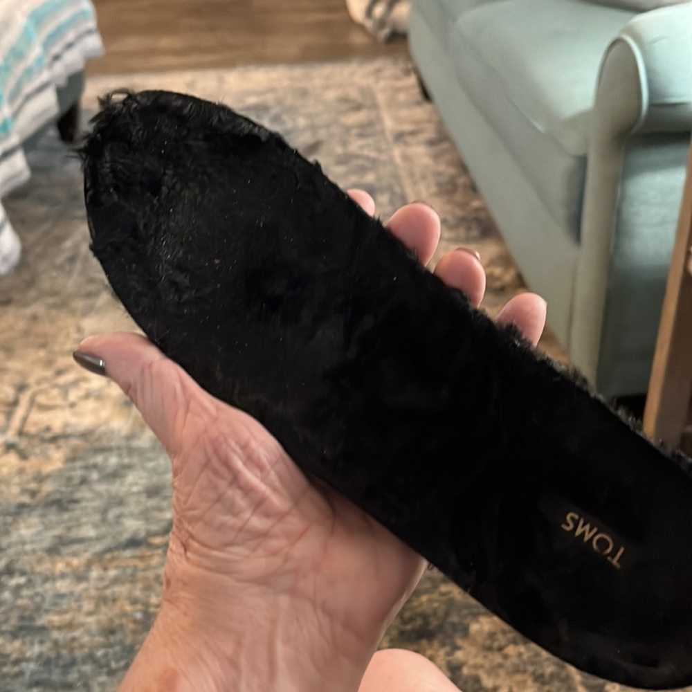 Slippers - Picture 4 of 4